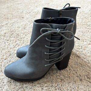 Dream Pairs Gray Lace-Up Ankle Booties